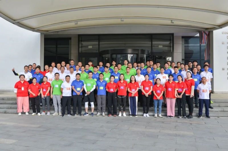 挑戰(zhàn)地心引力 問鼎巨龍之巔——第三屆登高健康跑開賽